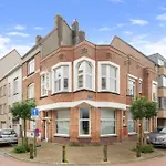 Kolonel - Charmant & Lichtrijk App Aan Zee 4P